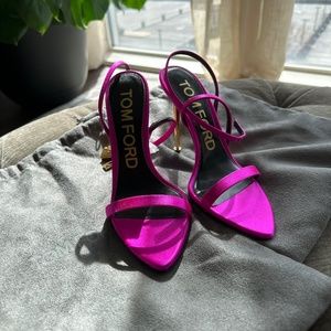 IT 38- Pink Satin Tom Ford Padlock Heel